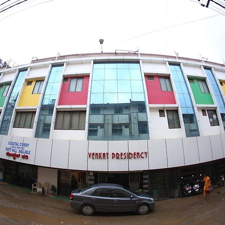 Hotel Venkat Presidency Bengaluru Kültér fotó